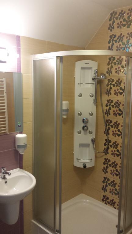 Hotel Pawlakowa Zagroda Grabiny-Zameczek Zimmer foto
