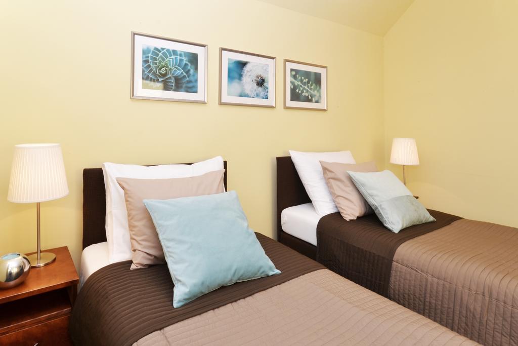 Hotel Pawlakowa Zagroda Grabiny-Zameczek Zimmer foto