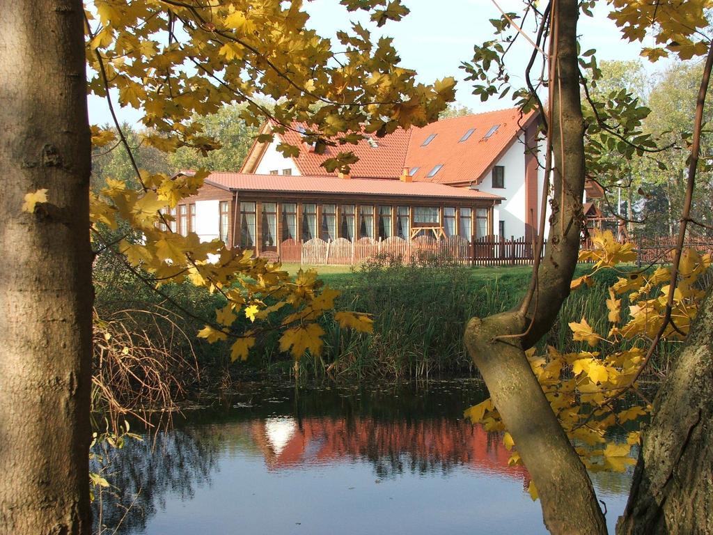 Hotel Pawlakowa Zagroda Grabiny-Zameczek Exterior foto